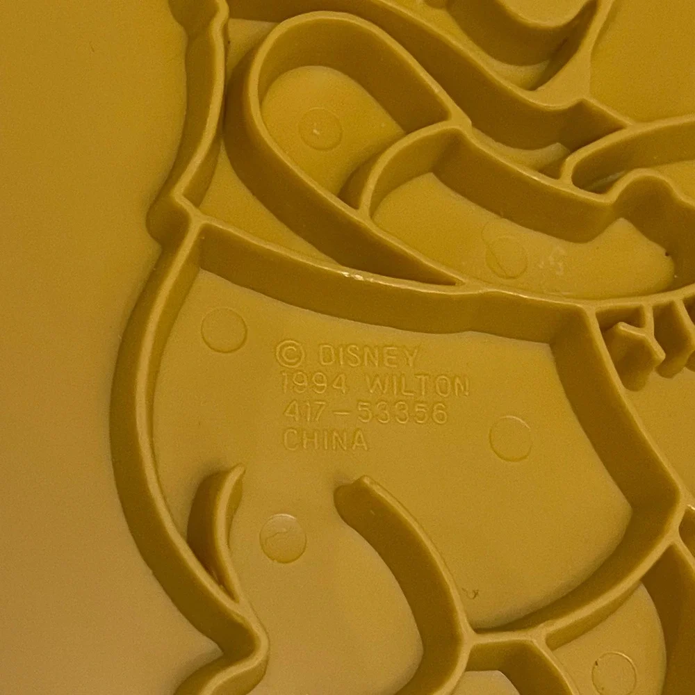 Vintage 1994 Wilton Disney Winnie the Pooh Cookie Cutter Sandwich Press Set 5pc